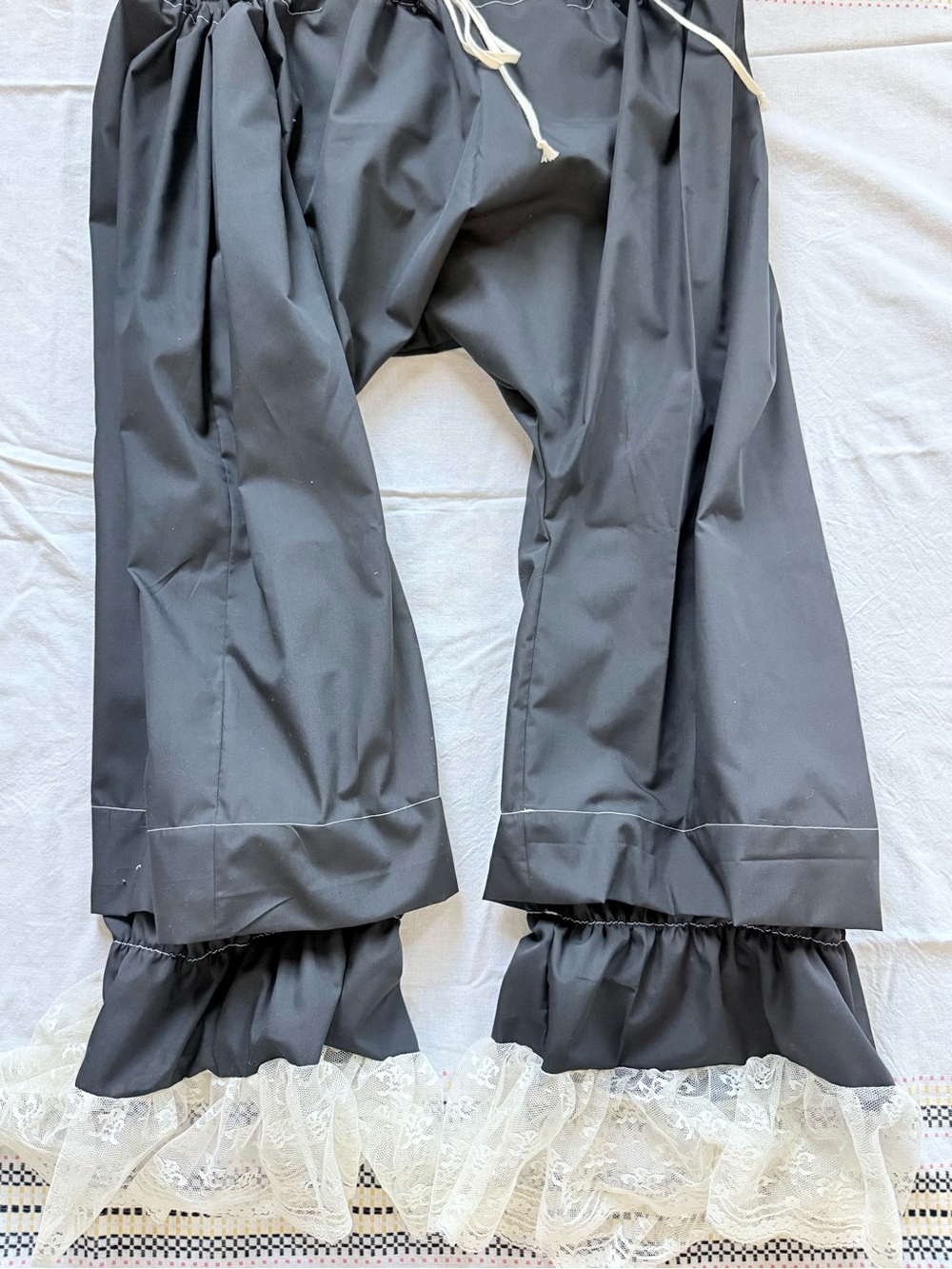 Black bloomers with lace fits multiple sizes